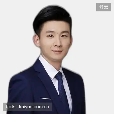杜铭